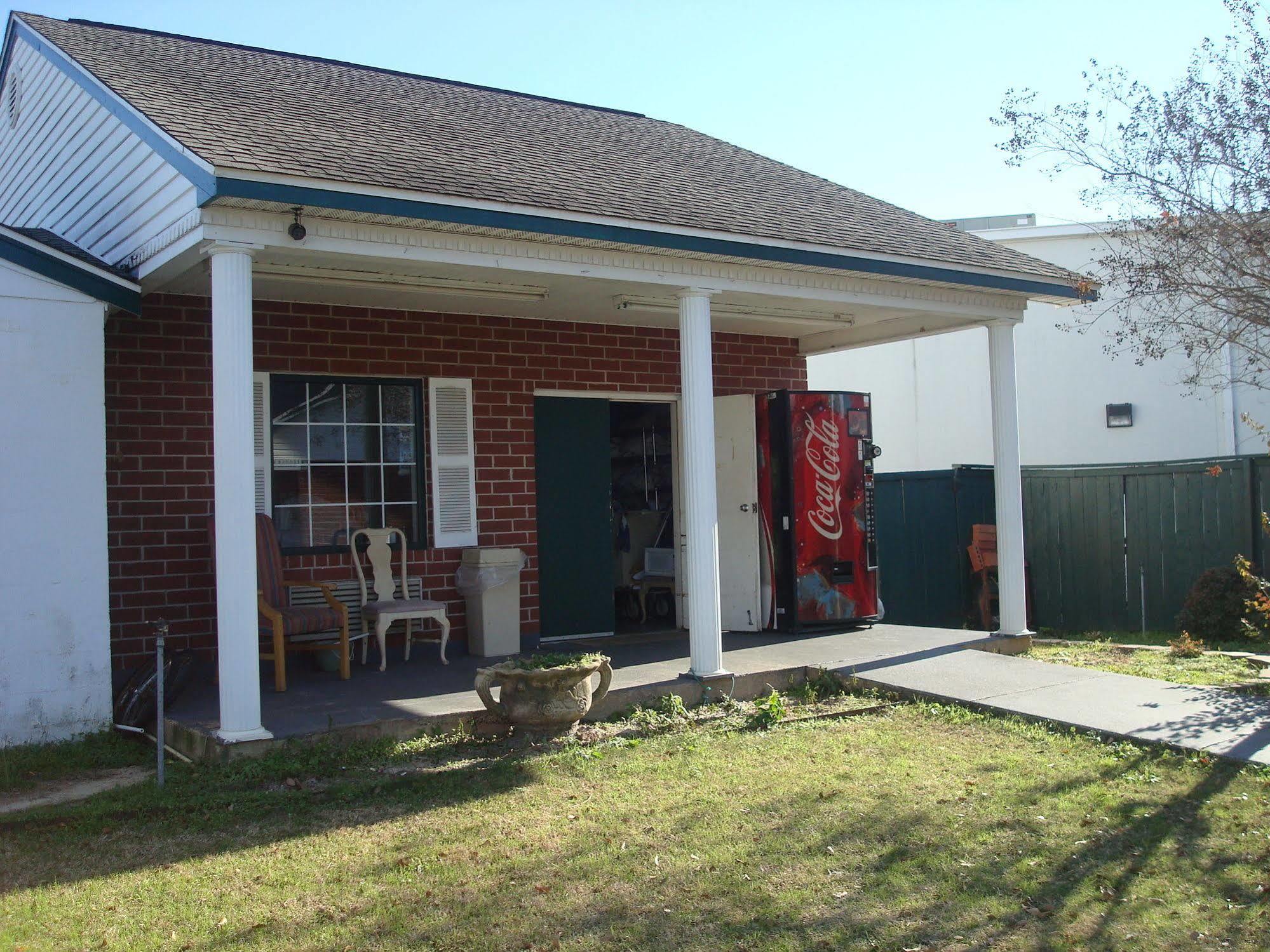 Adams Inn Dothan Extérieur photo